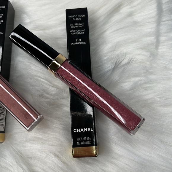 COPY - CHANEL  COCO LIP GLOSSMelted Honey This lit’s golden in color - Picture 5 of 16